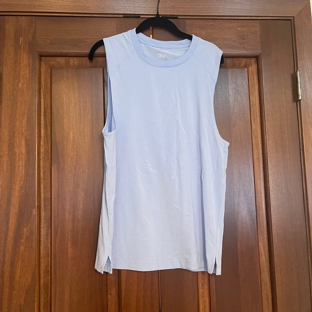 ALO Yoga Men's Seashell Blue Tank Top - Picture 2 of 6